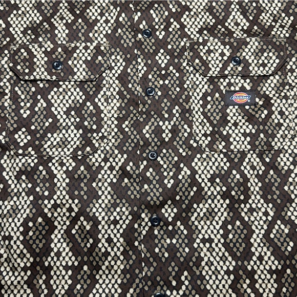 Dickies Camden Snake Print Workwear Shirt Size Medium - Picture 3 of 5